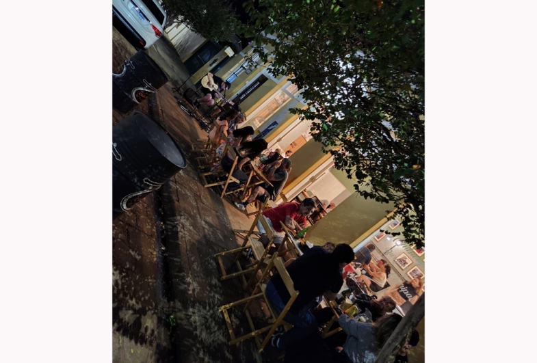 La Hamburguesa fica na rua Emílio Del  Cístia, nº 47 – Vila Nova – Fartura/SP