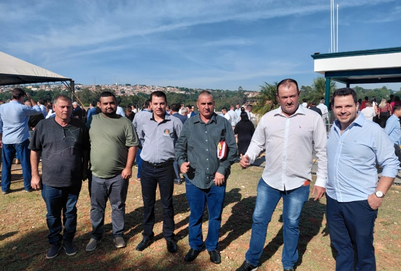 Vereador, Juninho do Turcão, Wilsinho Loureiro Coordenador Municipal da  Defesa Civil, vereador Clodoaldo Canjica, vereador e líder do Republicanos Carlitinho da Saúde, e o prefeito Diego do Nino