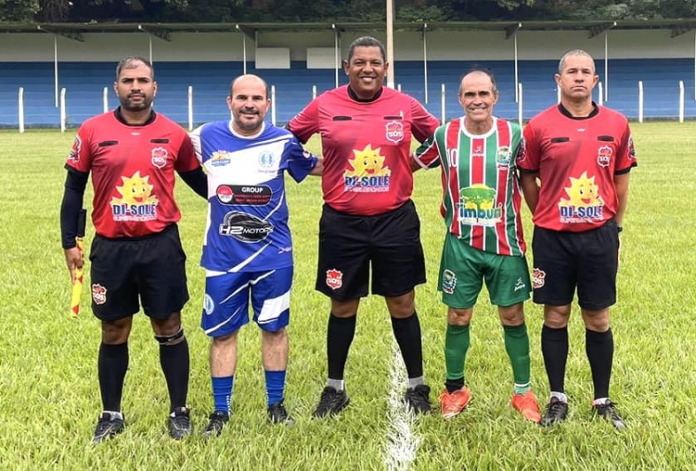 Oitos times participam do Campeonato de Master em Timburi