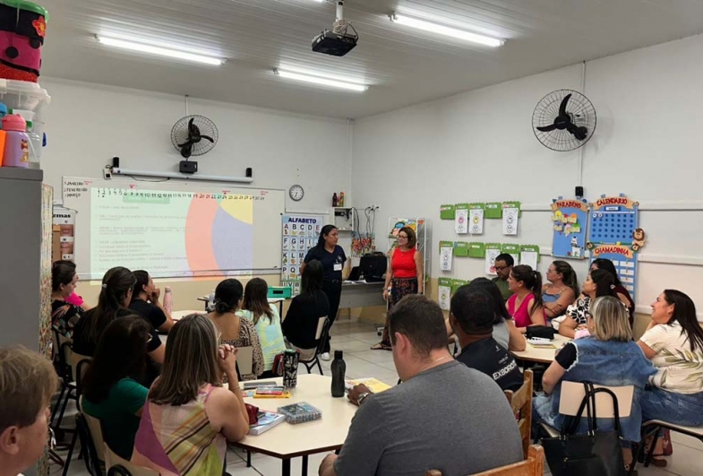 Formação do LEEI reuniu professores da Educação Infantil