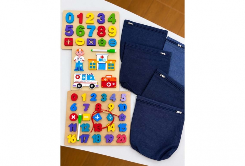 As bolsas pedagógicas foram confeccionadas pelo Projeto Geração de Renda