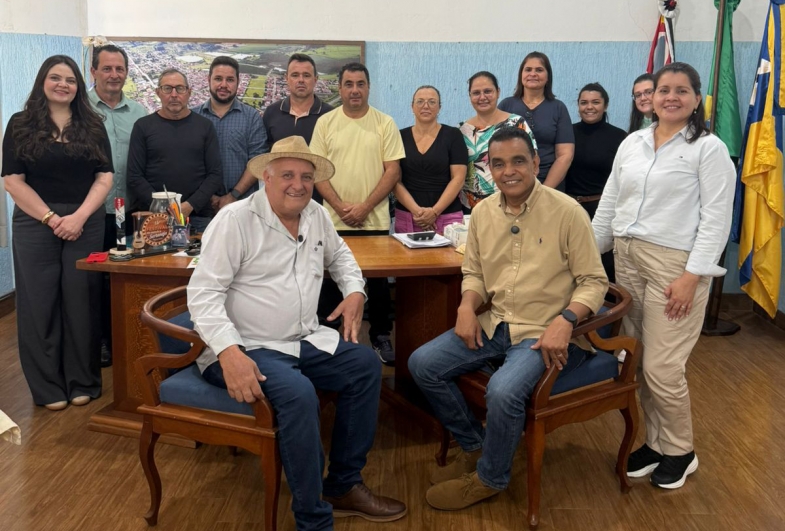 Deputado Rui Alves visita Sarutaiá e ouve demandas do município