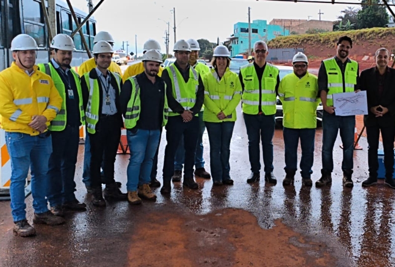 Gestão Roberto Araujo participa de visita técnica à obra estratégica na SP-255