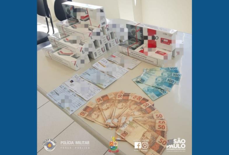 Polícia apreende homem com cigarros contrabandeados e mais de R$ 20 mil