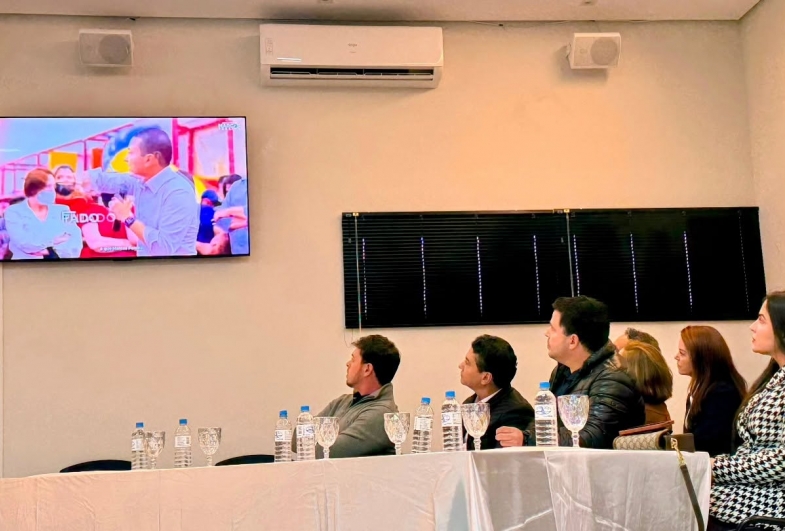 O prefeito apresentou ao deputado as principais demandas do município