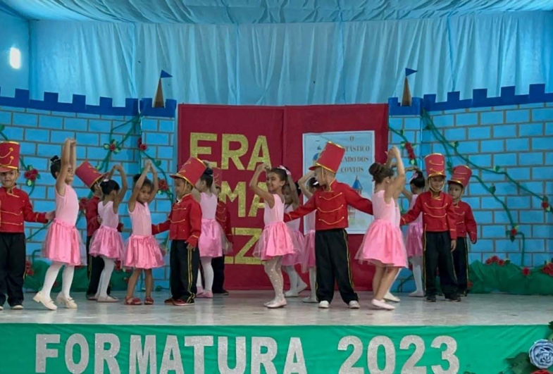 Taguaí realiza formatura dos alunos da Educação Infantil 