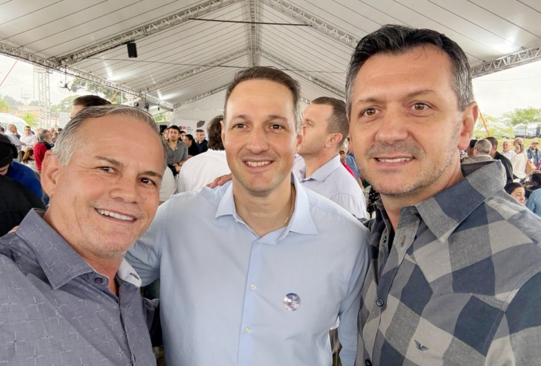 Edinho, deputado Derrite e Rafael Corona