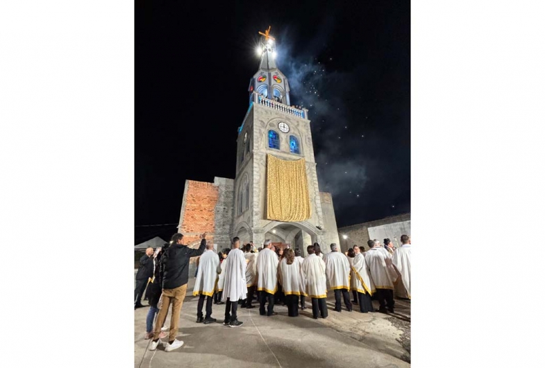 Torre da Igreja Nossa Senhora de Fátima é inaugurada em Fartura durante celebração da padroeira