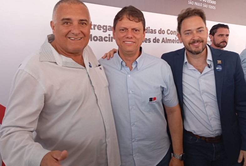 João da Tapera participa de encontro com Tarcísio de Freitas