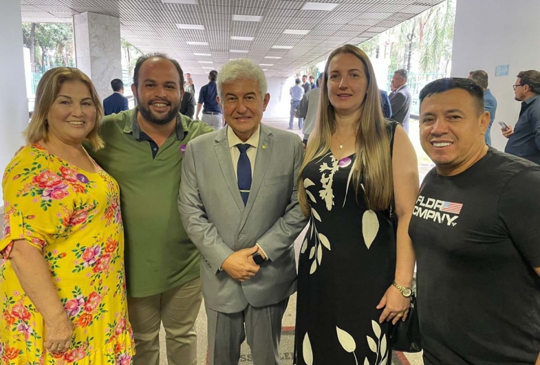 Consuelo Dalcin, Carlinhos, senador Marcos Pontes, Regina Bérgamo e vereador Tatu Bença