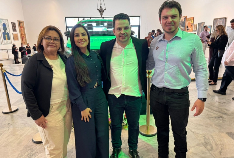 Diana Rodrigues, Taís Marcusso,  Diego do Nino e Vinícius Tonon