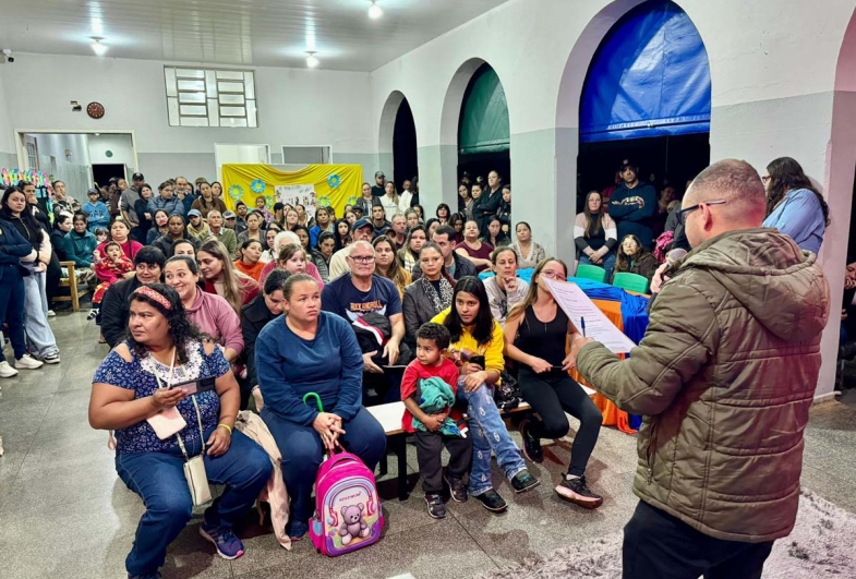 Primeiro encontro das famílias na EMEF Gilda Zanforlin dos Reis Thosi