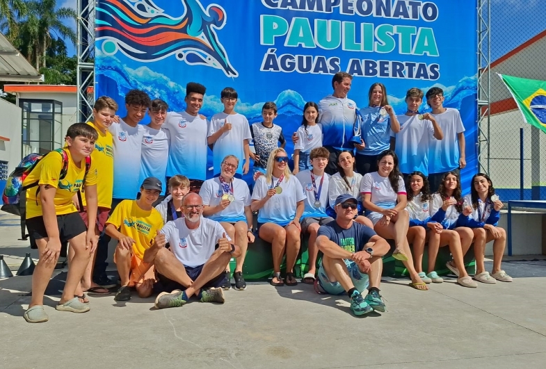 Natação avareense brilha no Paulista de Inverno e garante vice-campeonato geral em São Bernardo do Campo