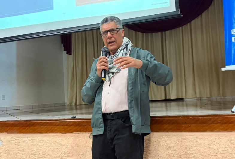 Fartura reúne produtores em encontro sobre criação de tilápias
