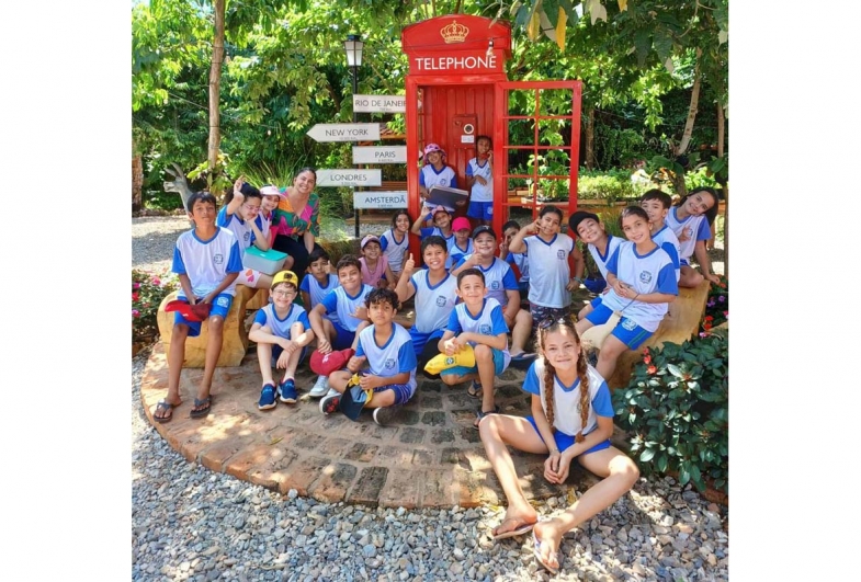 Miguel de Góes leva alunos do 3º ano B em passeio no Chalé Garden em Fartura