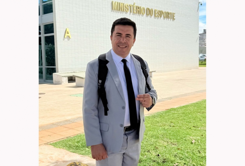 Amorim protocolou pedidos no Ministério do Esportes