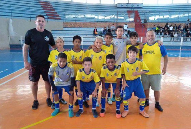 Equipe sub-12 de Sarutaiá