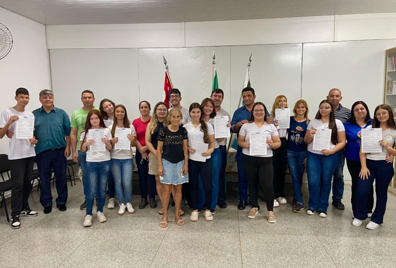 A iniciativa tem como principal objetivo oferecer oportunidades de estágio remunerado para estudantes do ensino médio da rede pública