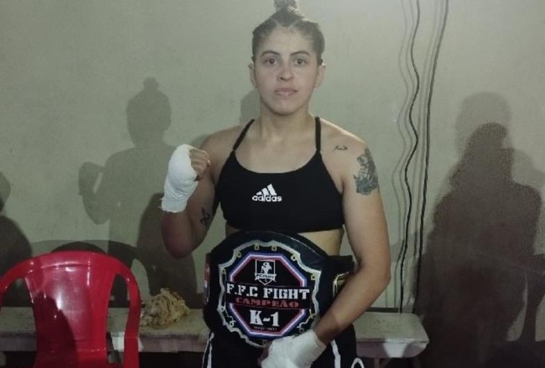 Avareense é campeã de desafio de MMA entre Brasil e Paraguai 