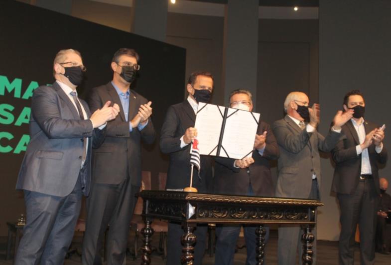 Autoridades da Região participam do lançamento do programa “Mais Santas Casas” no Palácio dos Bandeirantes