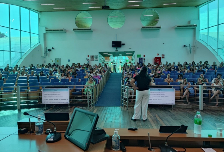 Capacitação reuniu diretores e professores da Rede Municipal de Ensino