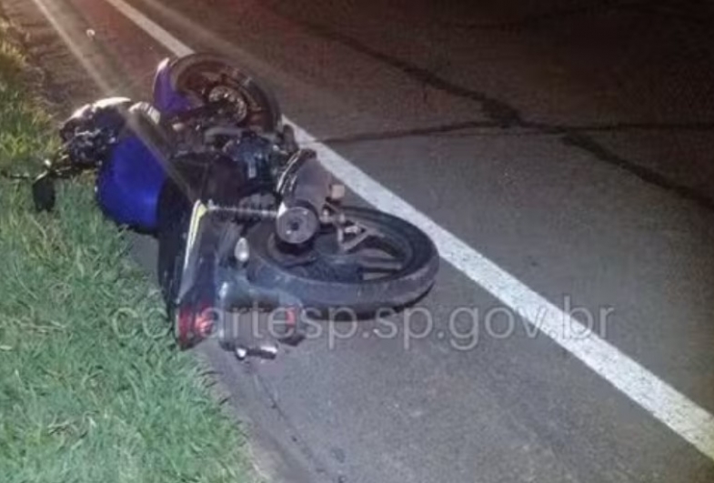 Motociclista morre após bater contra barreira de concreto na SP 127 em Cerquilho