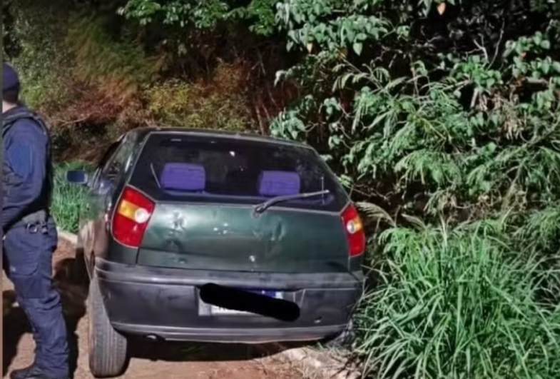 Motorista bêbado cai em ribeirão após perder controle da direção em Taquarituba