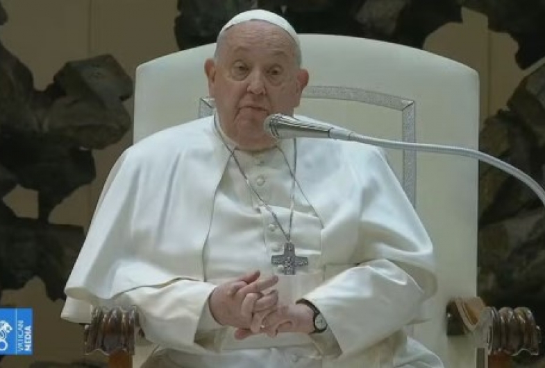Papa Francisco durante evento dedicado à comunicação no Vaticano em 25 de janeiro de 2025 — Foto: Reprodução/ Jornal Nacional