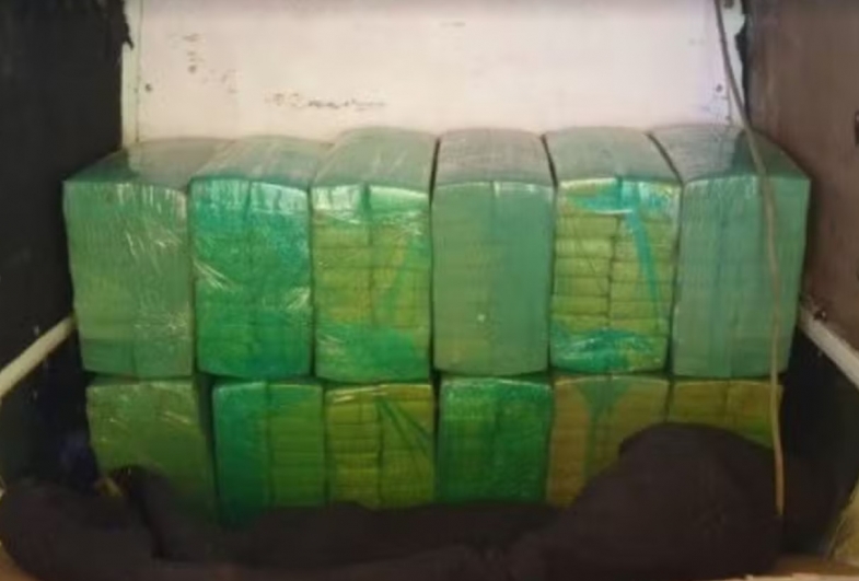 PRF apreende mais de 340 kg de maconha na BR-153 em Ourinhos