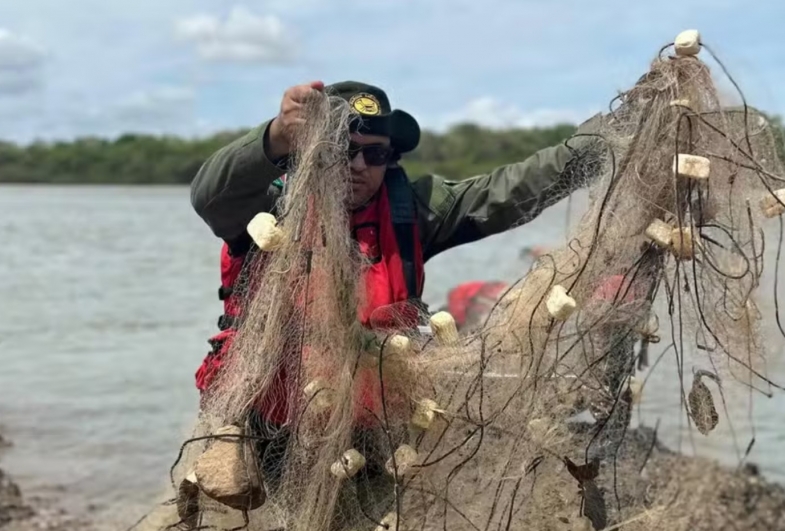 Homem é multado por pesca irregular no período da Piracema em Chavantes