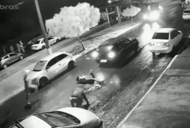 Estudante atropelada em trailer de lanche após rodeio diz que perdoa motorista adolescente, mas pede punição: 'Tem que pagar'