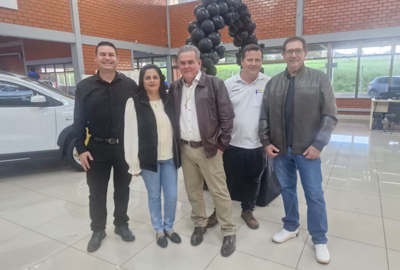 Gerente Ângelo com Roseli, Mauricio,  Vanderlei e Sidney