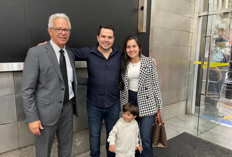 Deputado Edson Giriboni, prefeito Diego do Nino, Thaís Marcusso primeira-dama e presidente do Fundo Social