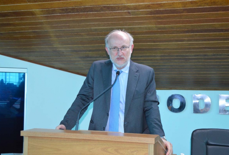 O médico Dr. Feres Eduardo Aparecido Chaddad Neto ministrou a Aula Magna
