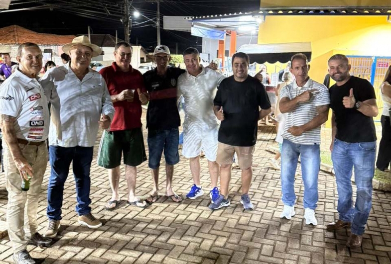 Show de Sábado de Aleluia em Sarutaiá reúne grande público