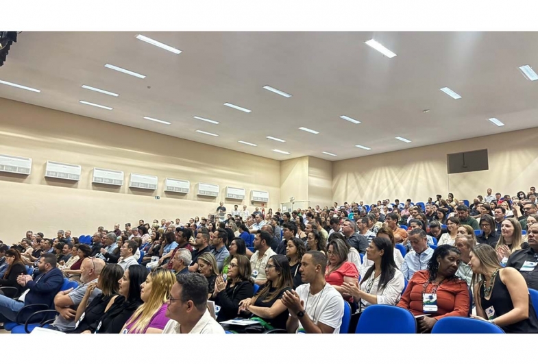 Centro de Convenções de Piraju ficou lotado