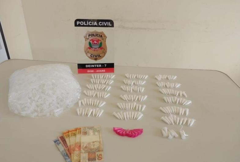 Homem é preso em flagrante com 197 pinos de cocaína em Avaré