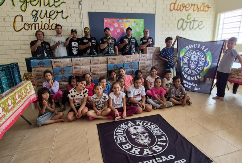 Insanos MC arrecada mais de 1,4 mil litros de leite para crianças atendidas pelo VANA em Avaré