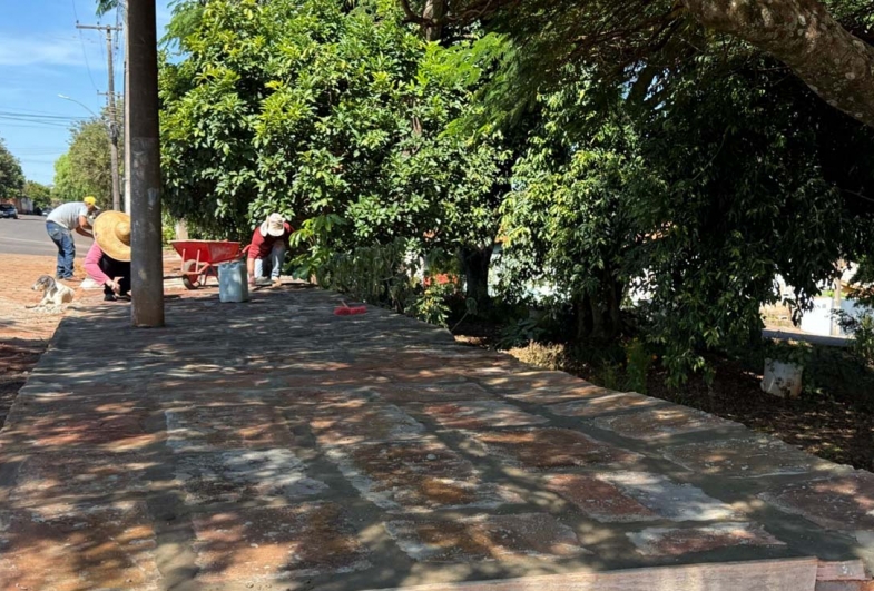 Atual gestão pegou os calçamentos em estado de abandono