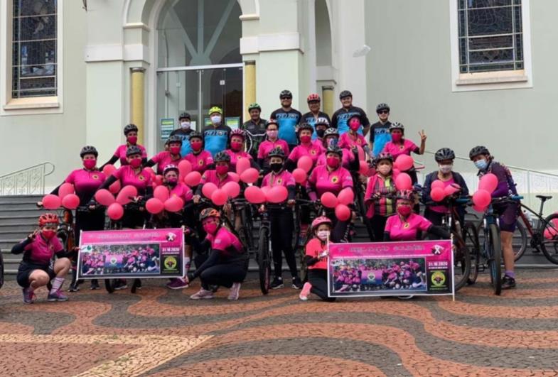 Grupo “Brutas do Pedal” arrecada cestas básicas para entidade 