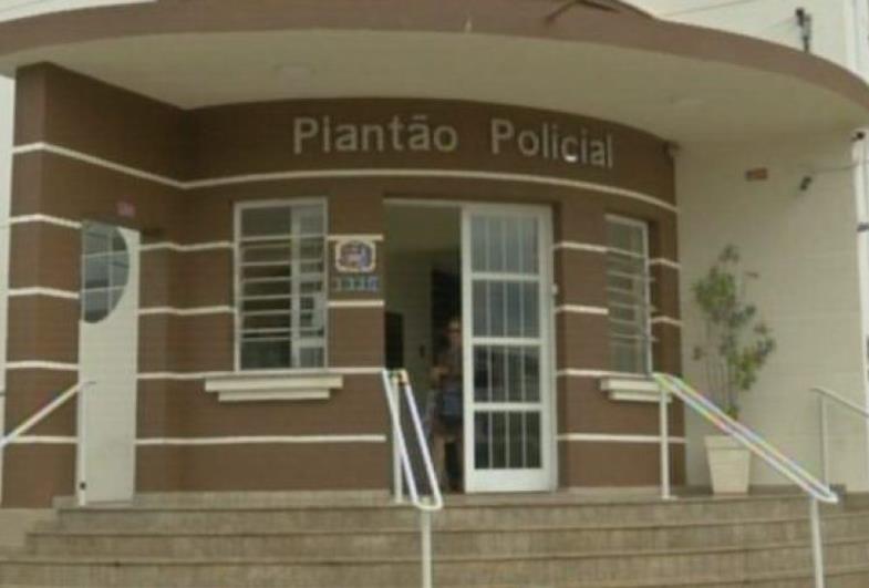 Polícia investiga morte de jovem encontrado gravemente ferido às margens de rodovia em Avaré