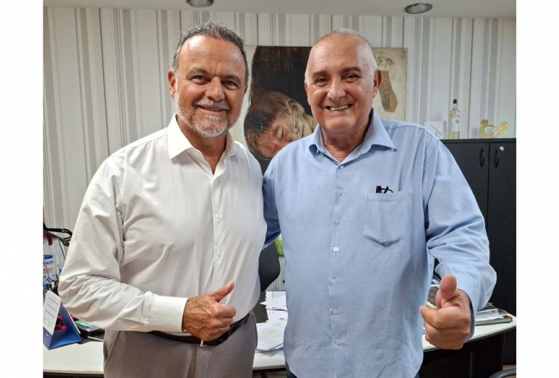 Prefeito João da Tapera visita gabinete do deputado Ricardo Madalena em  busca de novos recursos para Sarutaiá