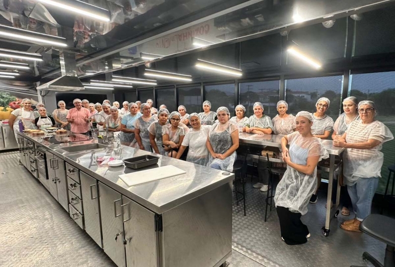 Carreta Cozinhalimento transforma aprendizado em oportunidade para população de Fartura