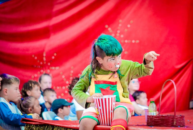 Douver Circus estreia espetáculo nesta sexta-feira, 25, no Jardim Paineiras em Avaré
