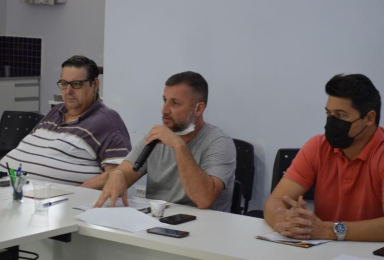 Prefeitos se reúnem em Piraju para reunião da Amvapa