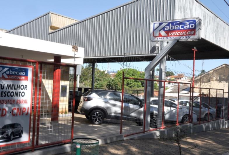 Comprar ou trocar de carro é na Kabeção Veículos em Fartura