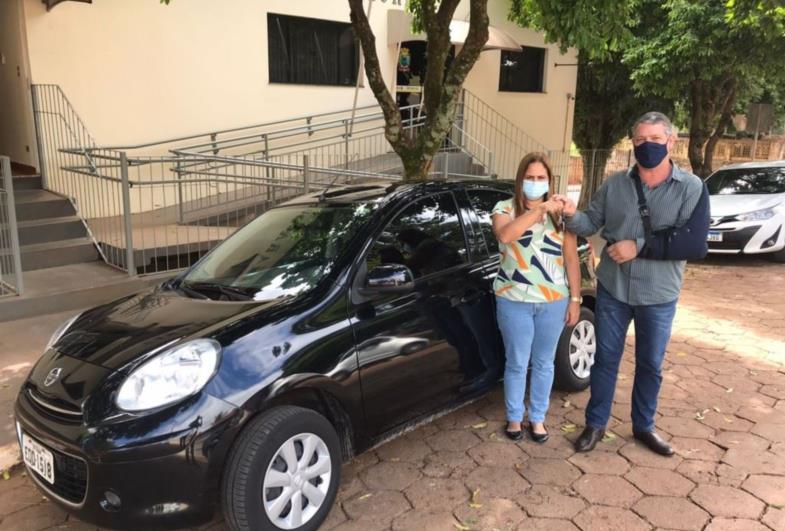 Câmara repassa veículo para Prefeitura de Timburi