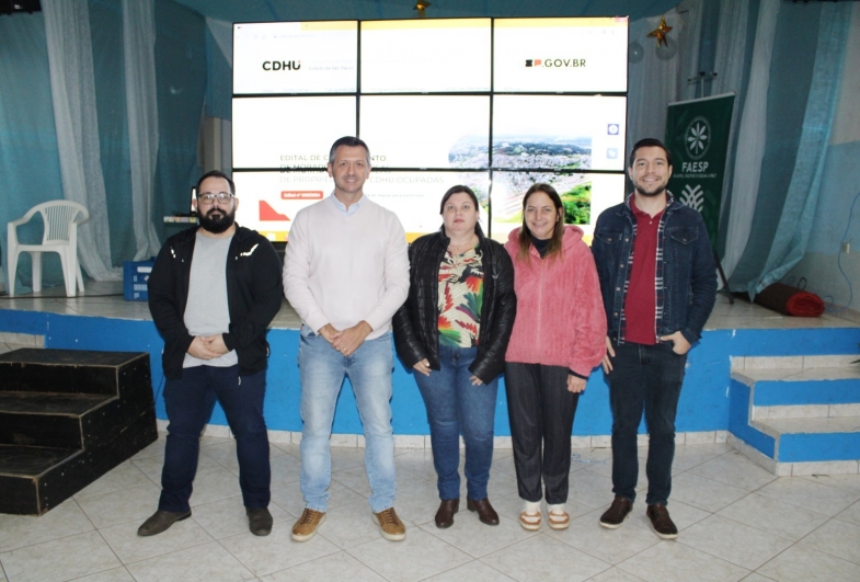 Rafael Martins, vice-prefeito Rafael Corona, Kelly Carniato, Nilciane Carniato e Pedro Paulo