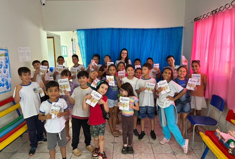 Roda de conversa sobre autismo marca Abril Azul no Espaço Vida