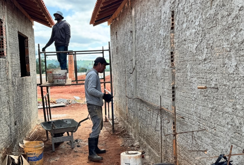 Construção das unidades habitacionais avança no município